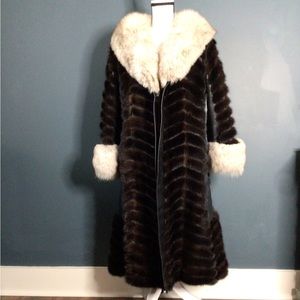 Faden Fur Merrick NY Unique Fur & Embossed Leather Coat M Brown W/Contrast Trim